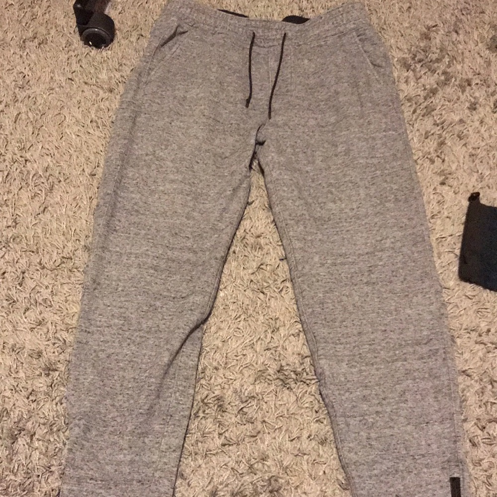 Adult small men’s Abercrombie joggers